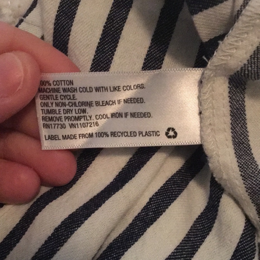 Universal Threads Jumper - Picture 6 of 6